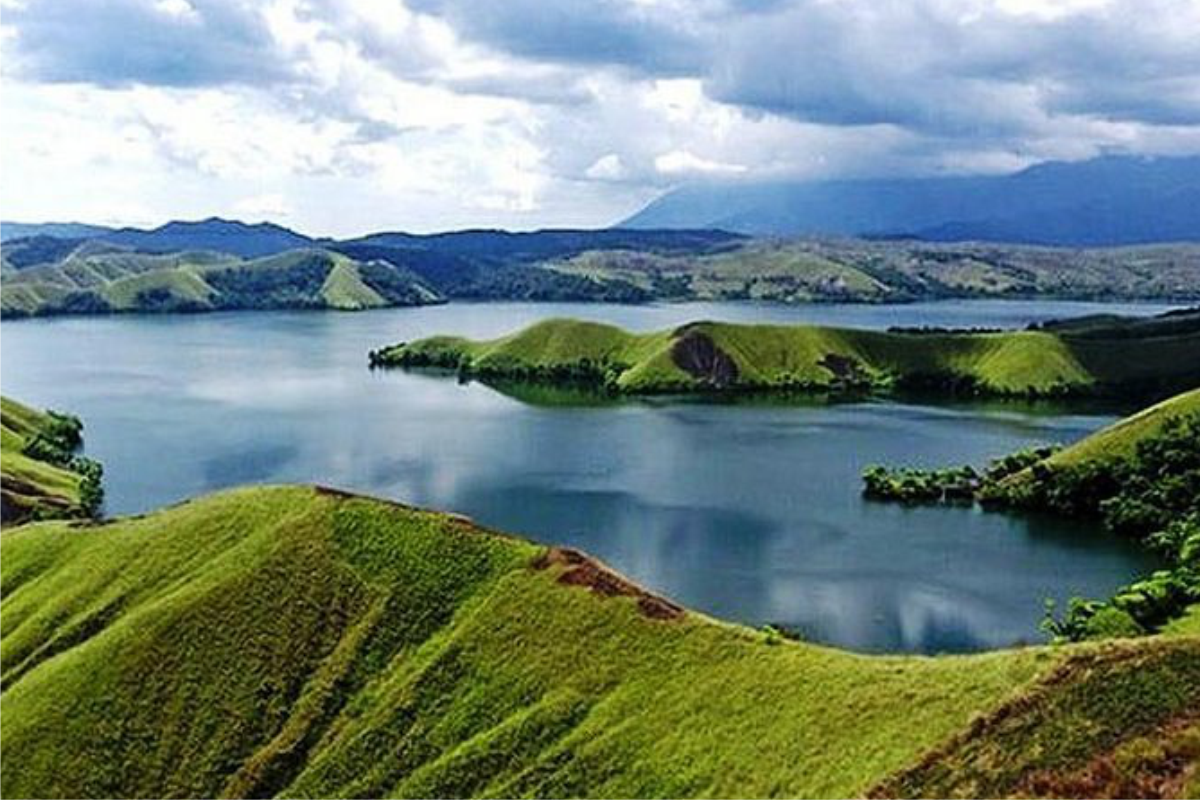 Jayapura → Lago Sentani → Isola di Asei → Jayapura