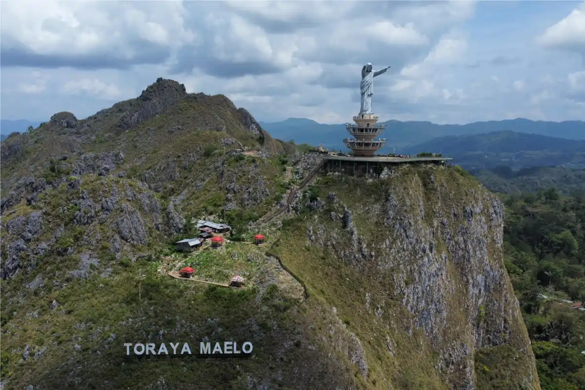 Toraja → Buntu Burake → Lemo → Londa → Kete Kesu → Toraja