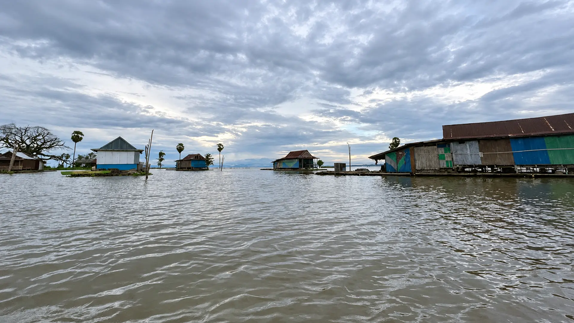Toraja & Bugis — Ancestral Highlands & Lake Traditions